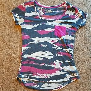 Underarmor t-shirt
