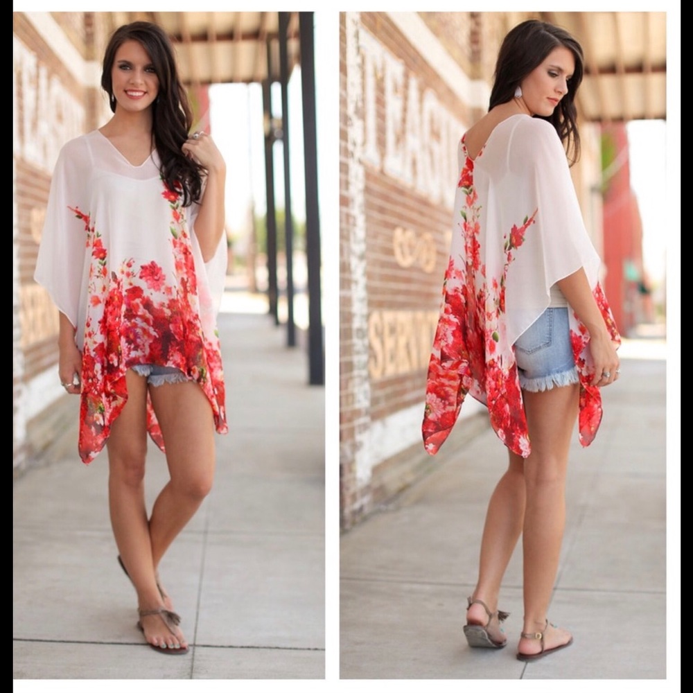 🎉HP🎉 Floral Cover-up