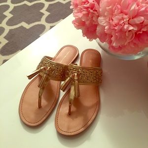 Tommy Hilfiger Gold Laycie Thong Sandals Size 9.5