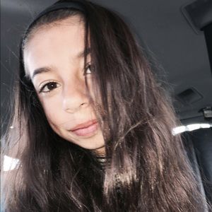 Meet your Posher, Donya