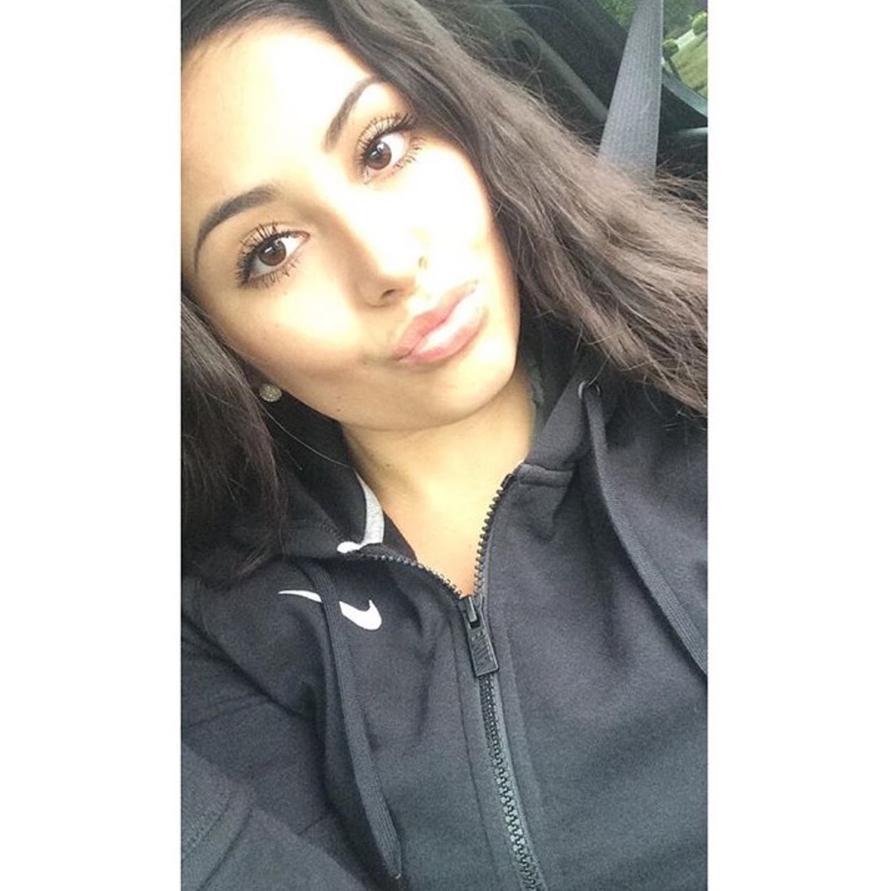 Meet your Posher, Lexis