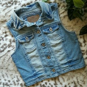 Cropped denim vest
