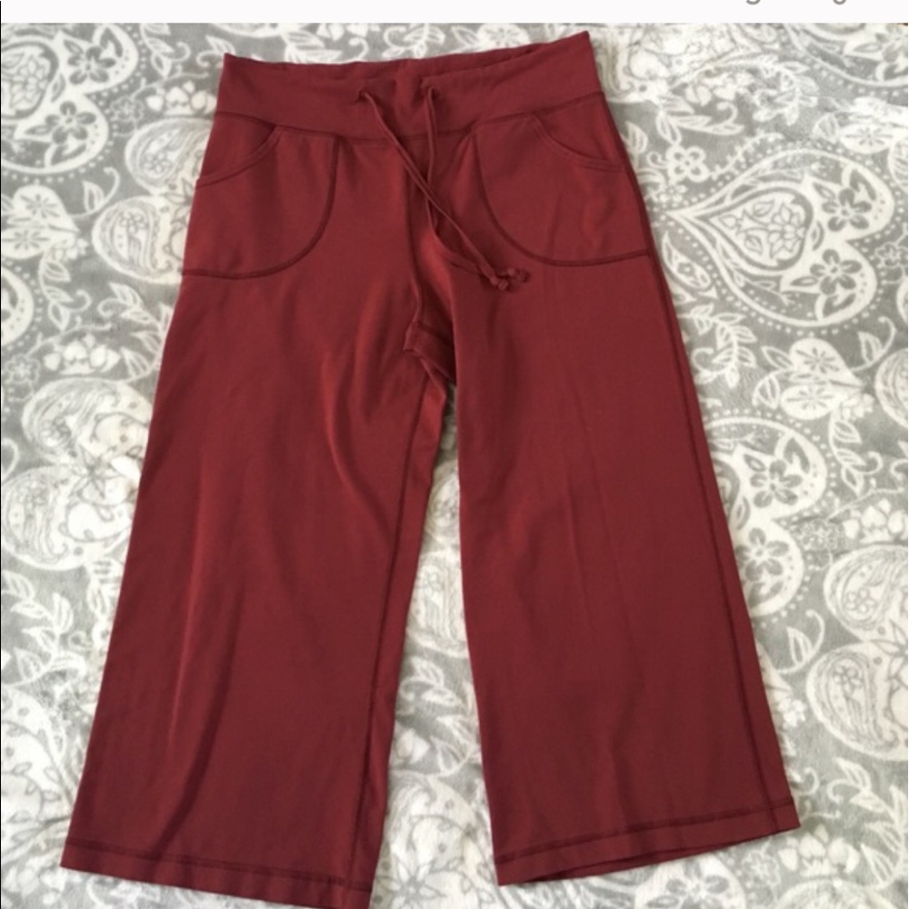 Lululemon Still Crops