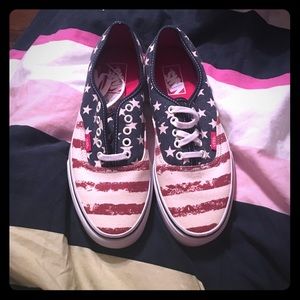 American flag vans, never been worn, unisex