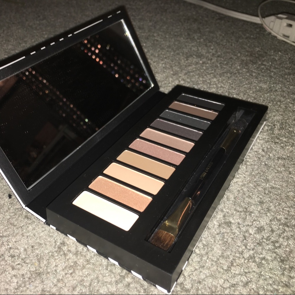 Estée Lauder eyeshadow pallet
