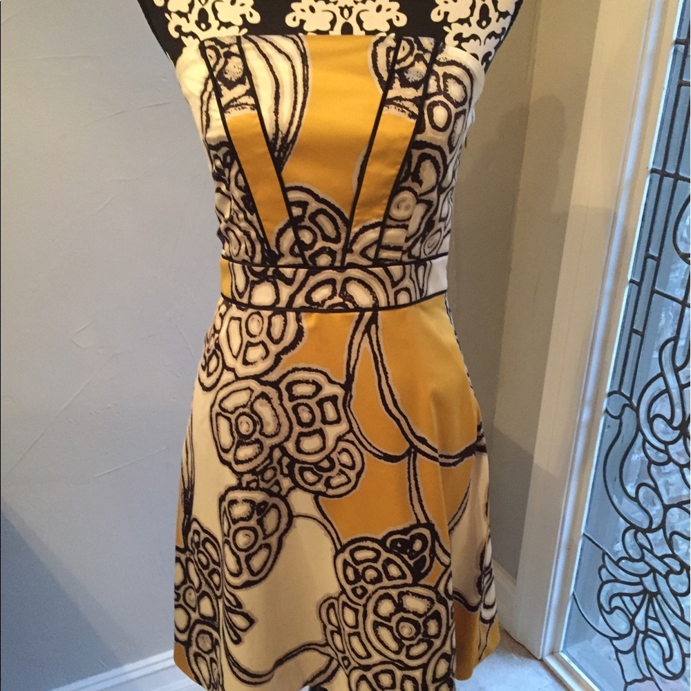 Abstract yellow and black dress