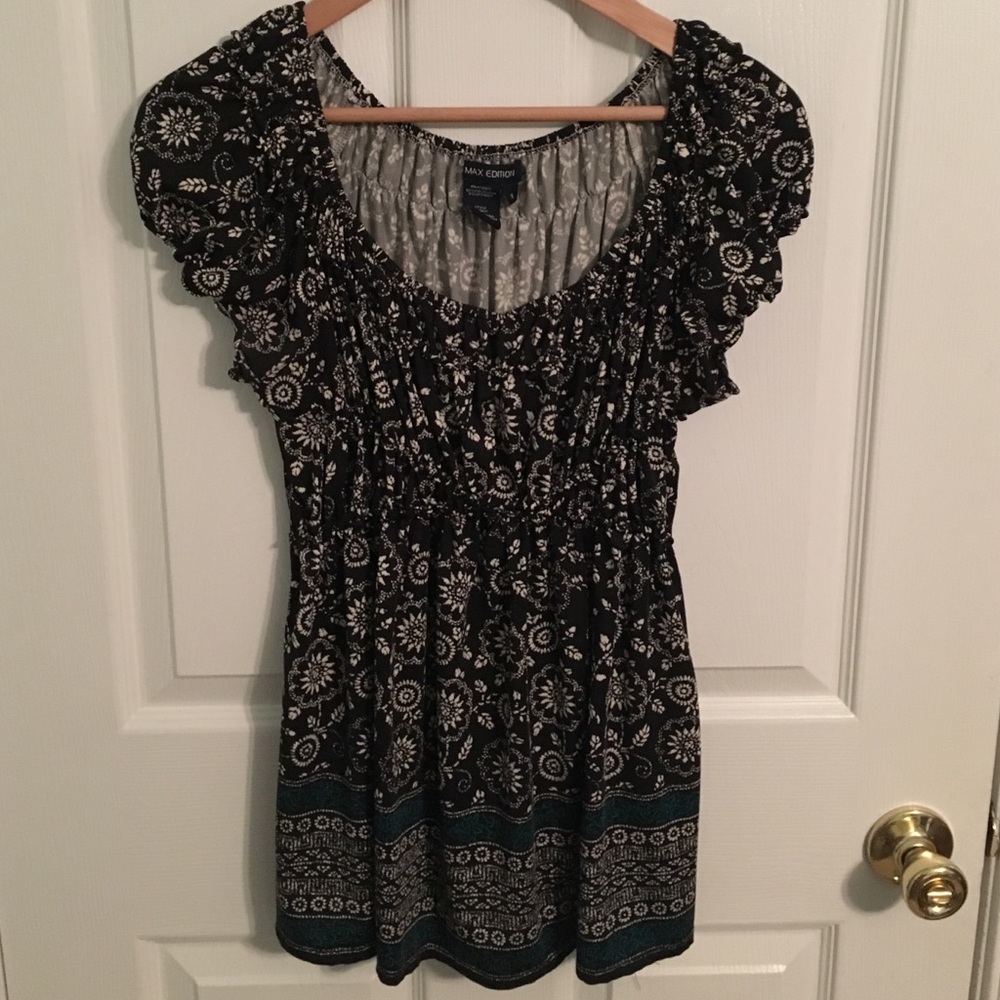 Max Edition Black, White, and Blue Babydoll top