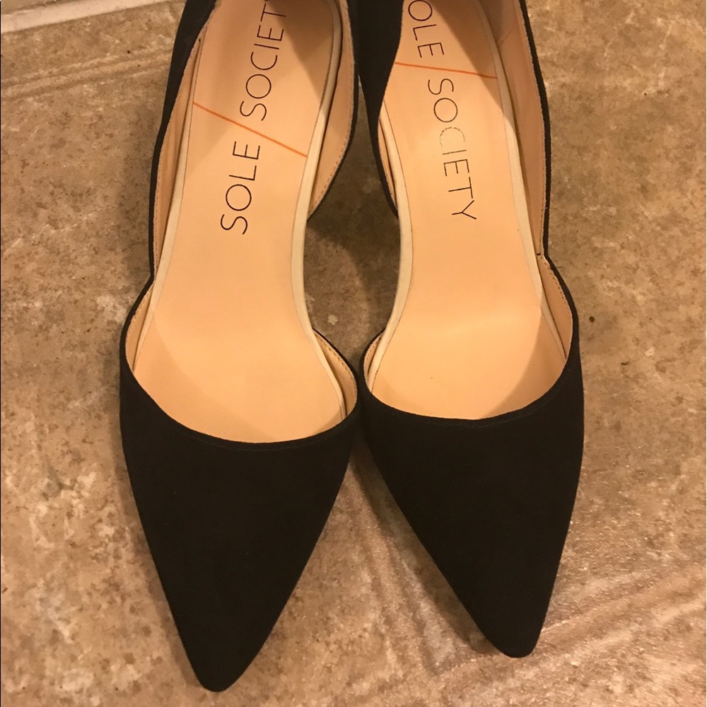 Sole Society black suede kitten heels