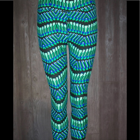 Lularoe OS Leggings - Picture 1 of 2