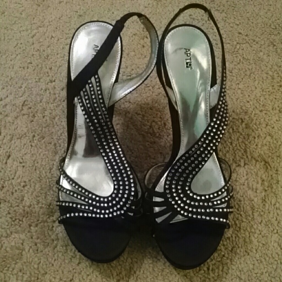 Apt. 9 heels - Picture 1 of 3