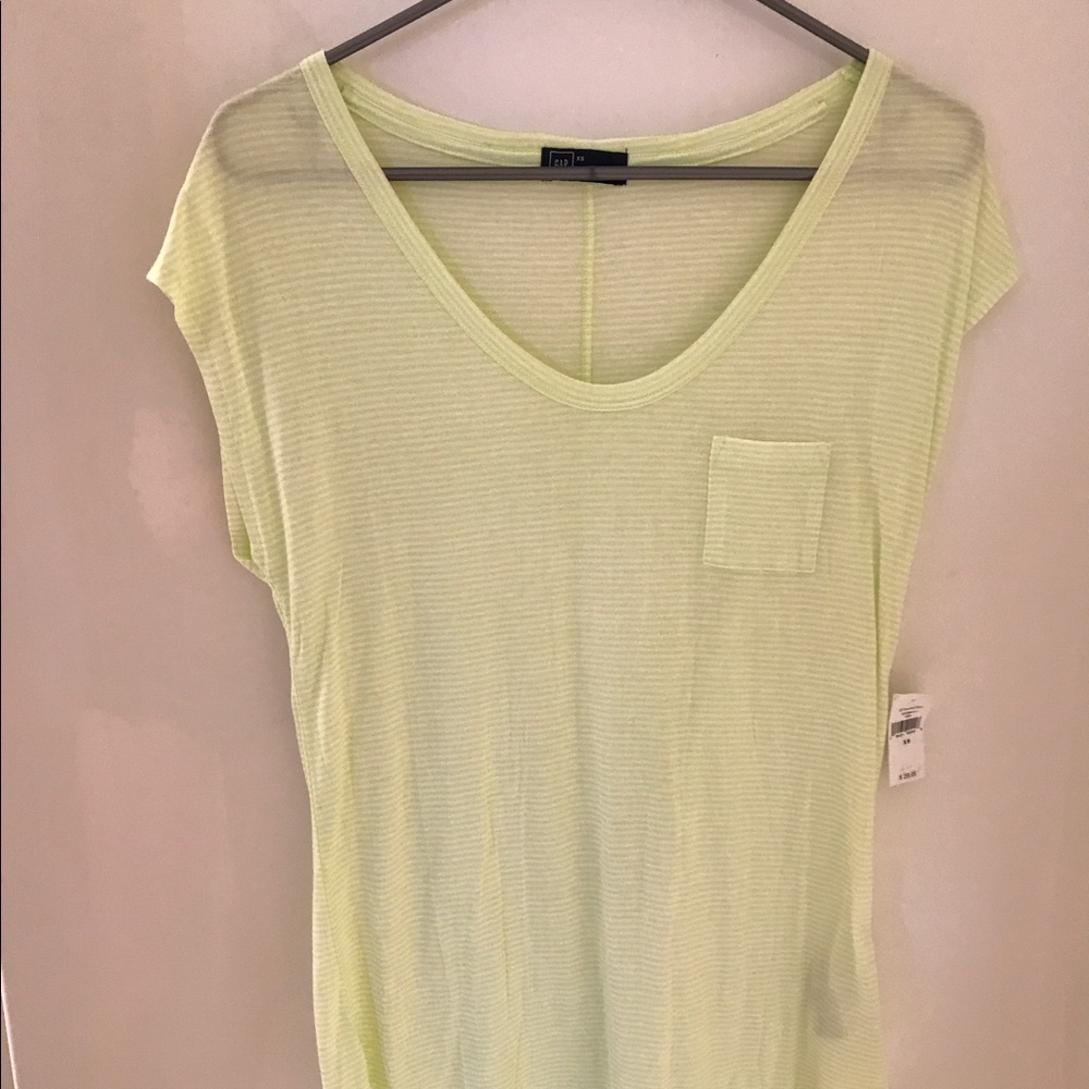 NWT Gap tee
