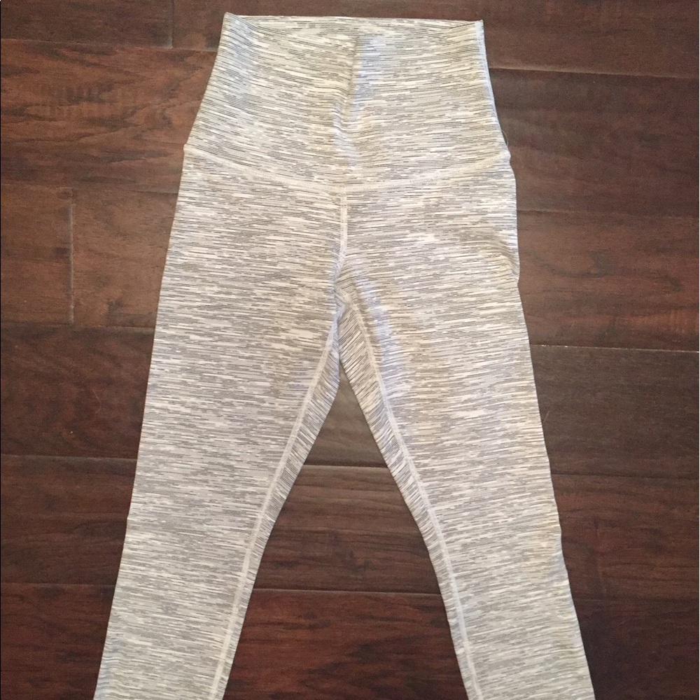 Brand new, Lululemon, Wunder under, high-rise crop