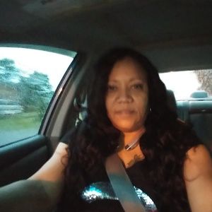 Meet your Posher, Tonya