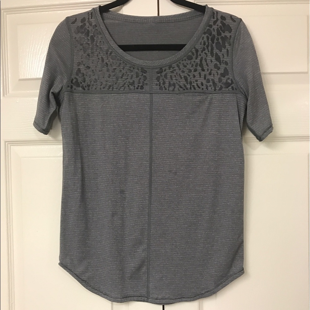 Lululemon women's Top - One Day Sale!!!