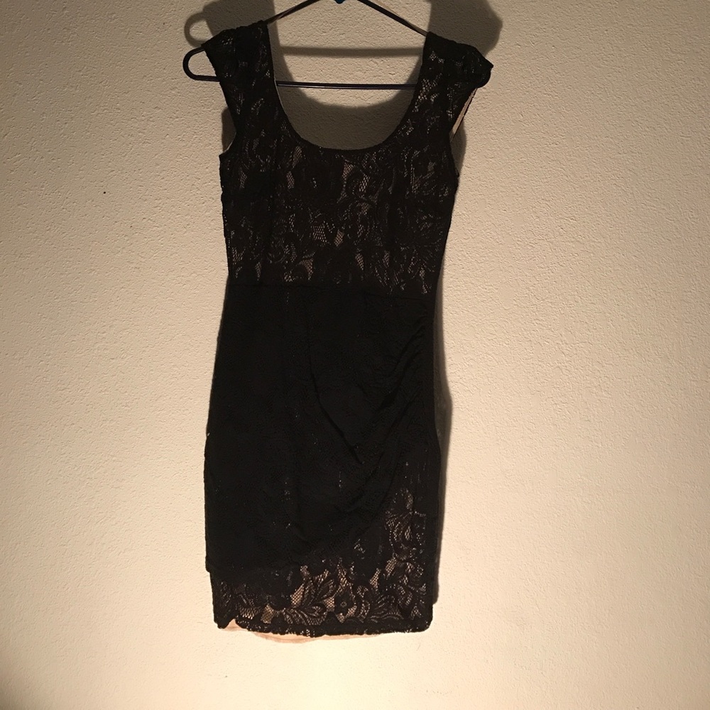 Laced Black/Nude dress