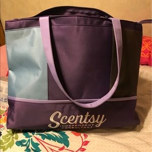Scentsy Independent Consultant thermal tote