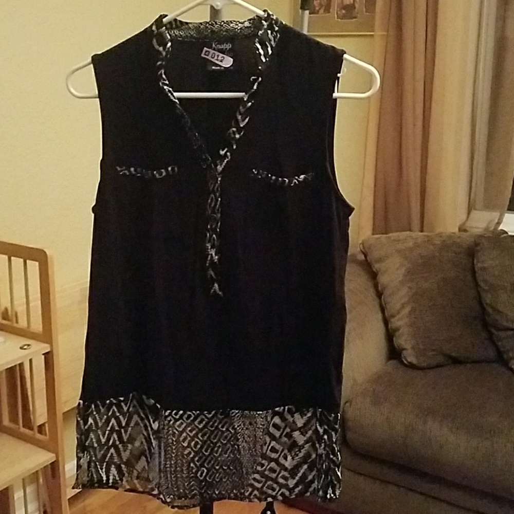 Sleeveless blouse