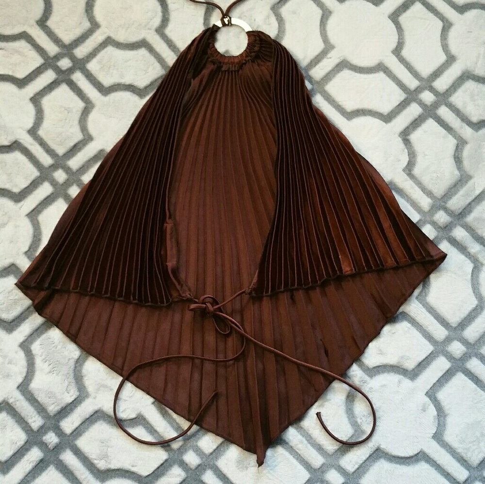 Halter Top - Picture 2 of 4