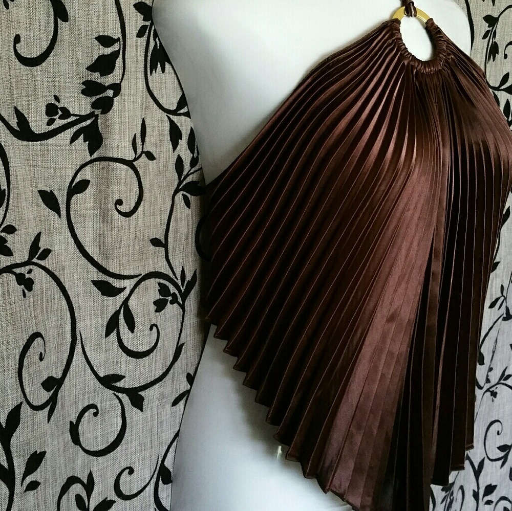 Halter Top - Picture 3 of 4