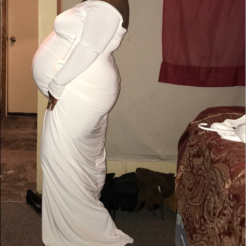 Maternity prop dress