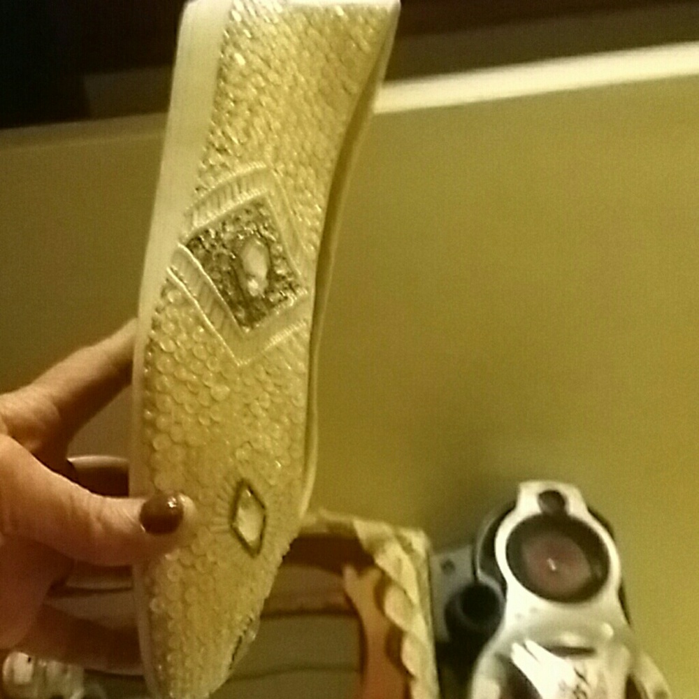 Shoes - Picture 2 of 2