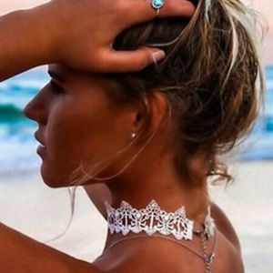 White lace choker necklace