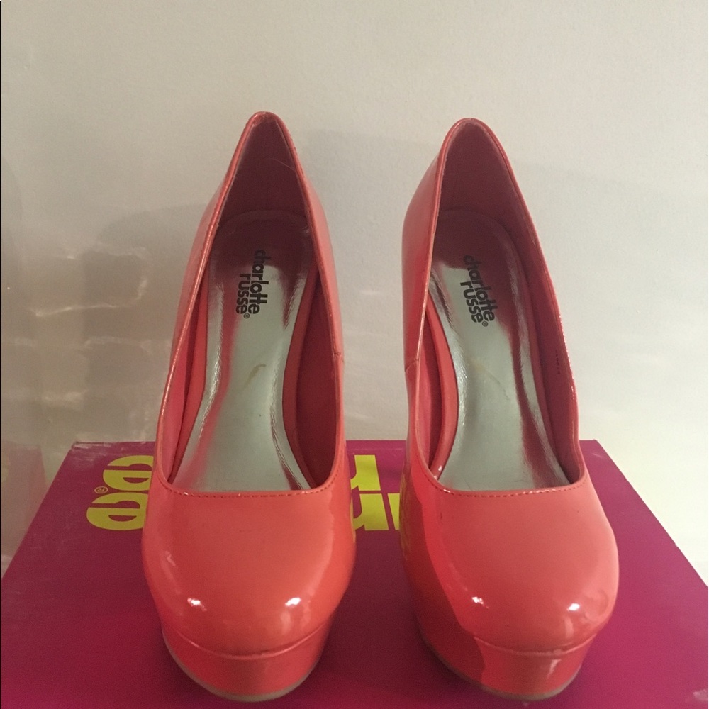 Super cute coral pumps