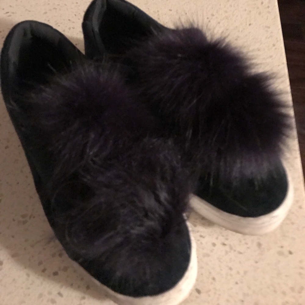 Sam Edelman navy Pom pom sneakers