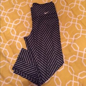 Nike Small Dri fit Running Capris