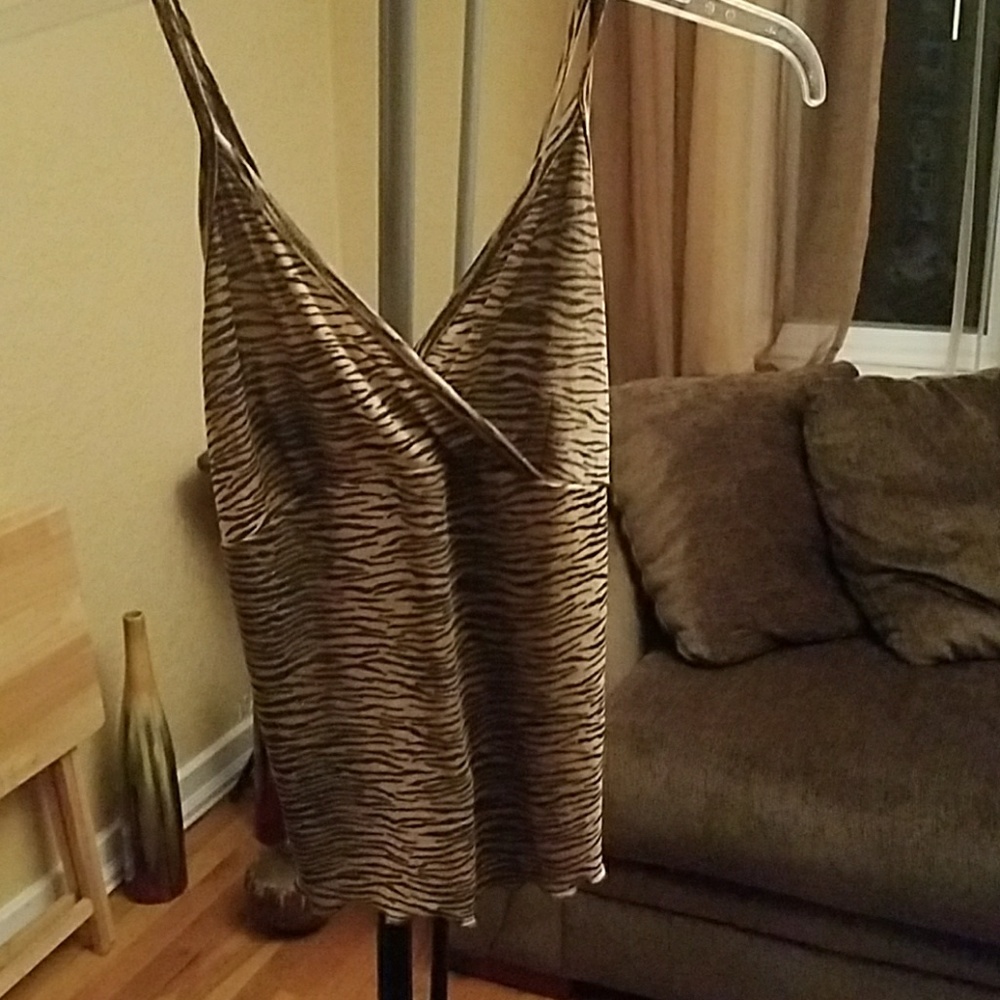 Super cute leopard print tank top