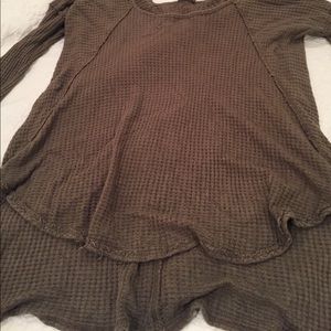 Army/olive green Free-People look alike sweater!
