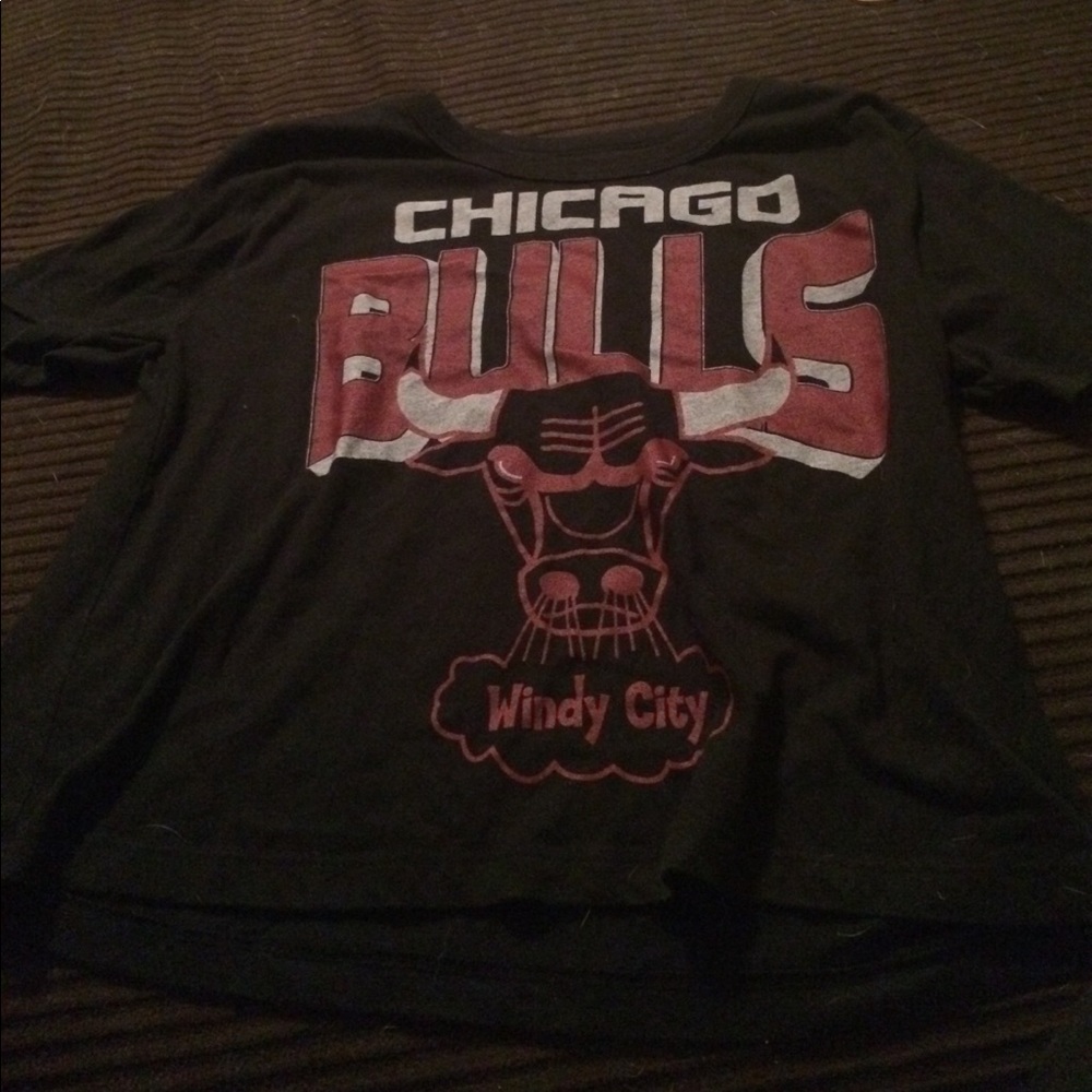 Chicago pulls crop top