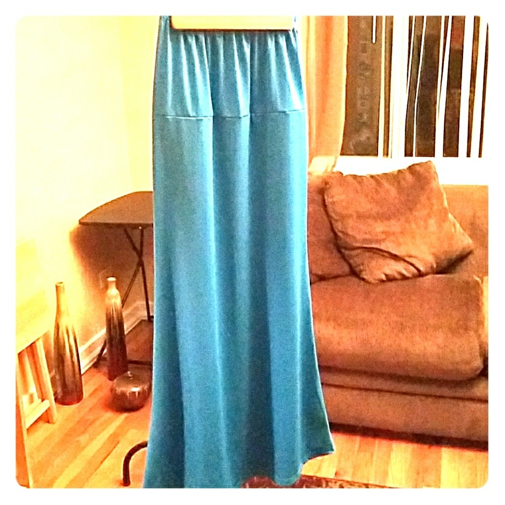 MAXI SKIRT