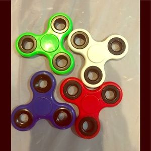 100x Fidget Spinners