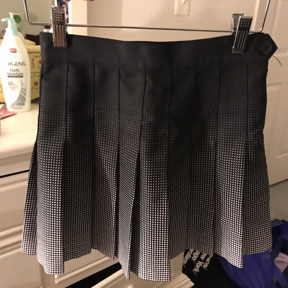 American Apparel Black & white ombre tennis skirt