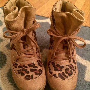 Forever 21 Leopard Print Sneaker Heels Size 7