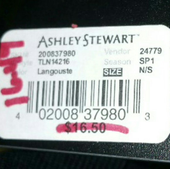 Gold Tone Necklace - Picture 4 of 4