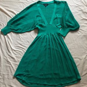 🎉Accepting reasonable offers ‼️ Bebe maxi Dress