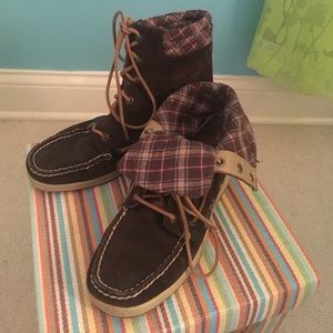Sperry Boots
