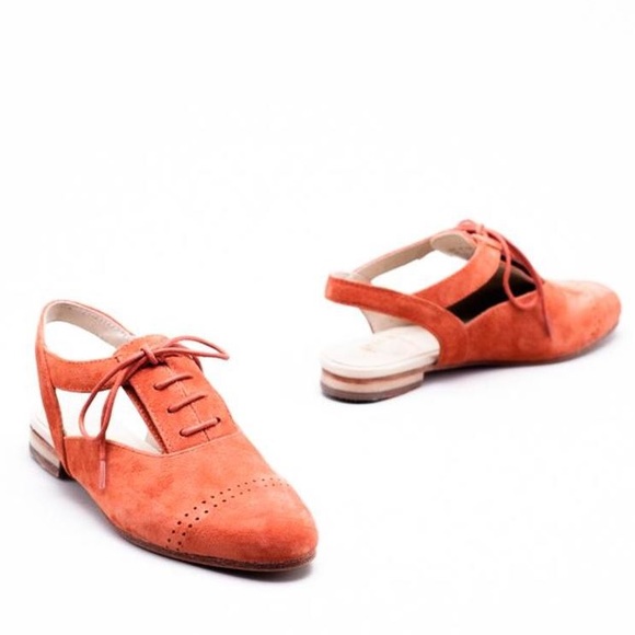 Rust Distressed Leather Slingback Oxford Loafer - Picture 4 of 5