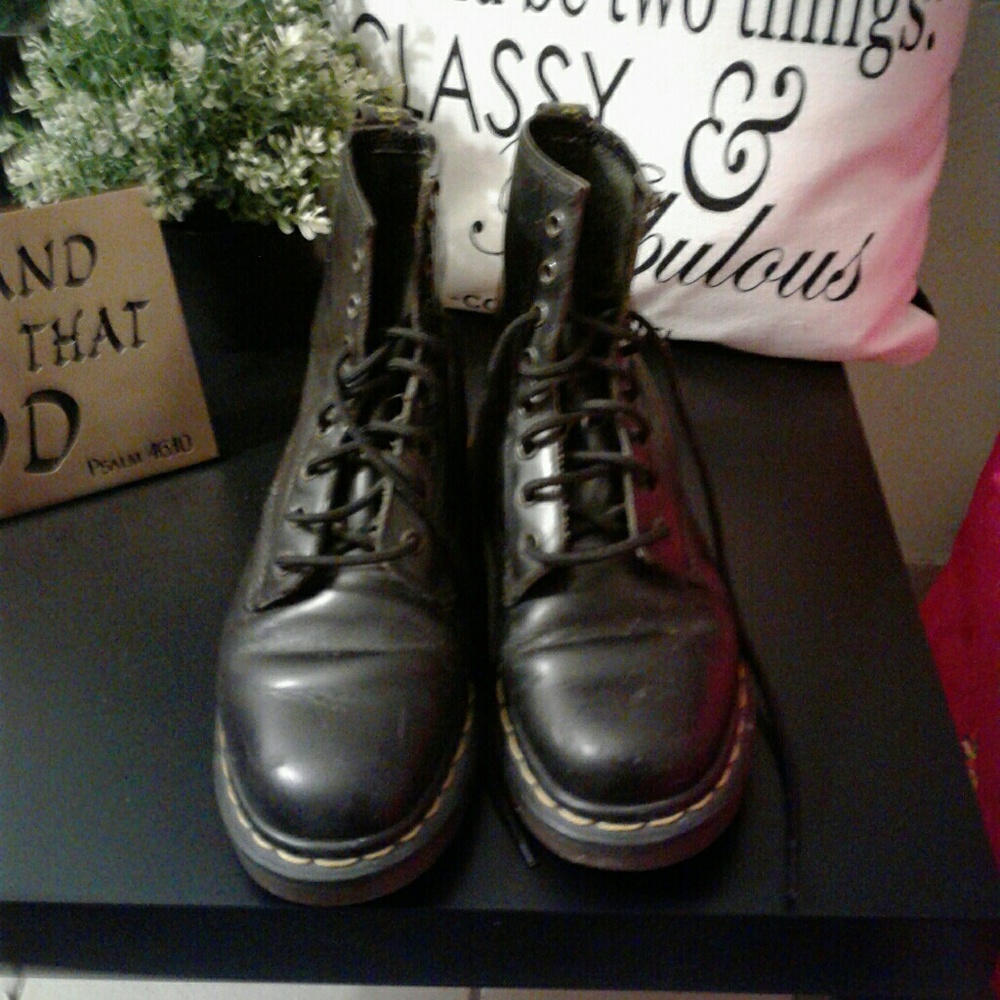 Docs (Dr. Martens)