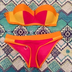 [New w/ tags] DVF Mustique Bikini Set • size: s/p
