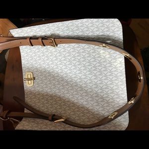 Bought to give as a gift and changed my mind