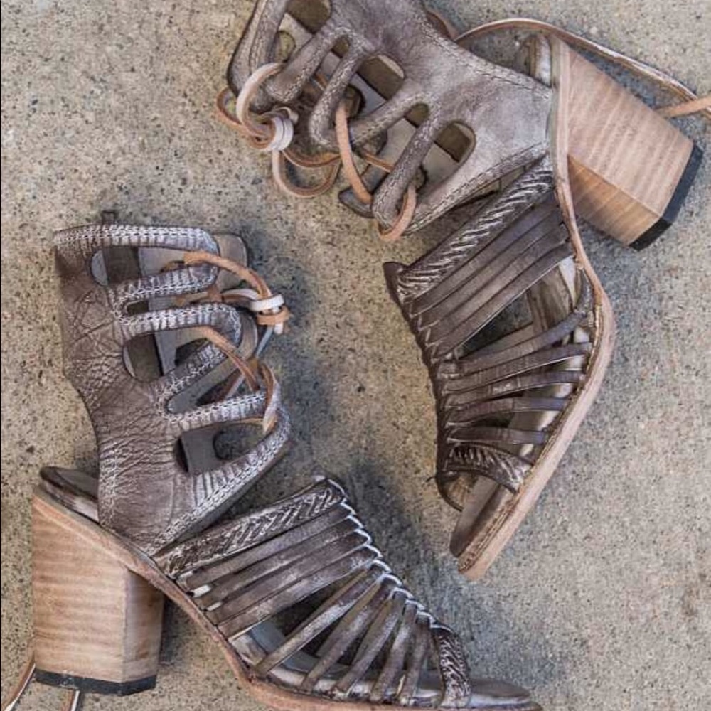 ISO!! FREEBIRD BY STEVEN BELIZ SANDAL