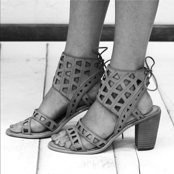 Boutique Shoes - Black Cutout Details Tie Back Sandals