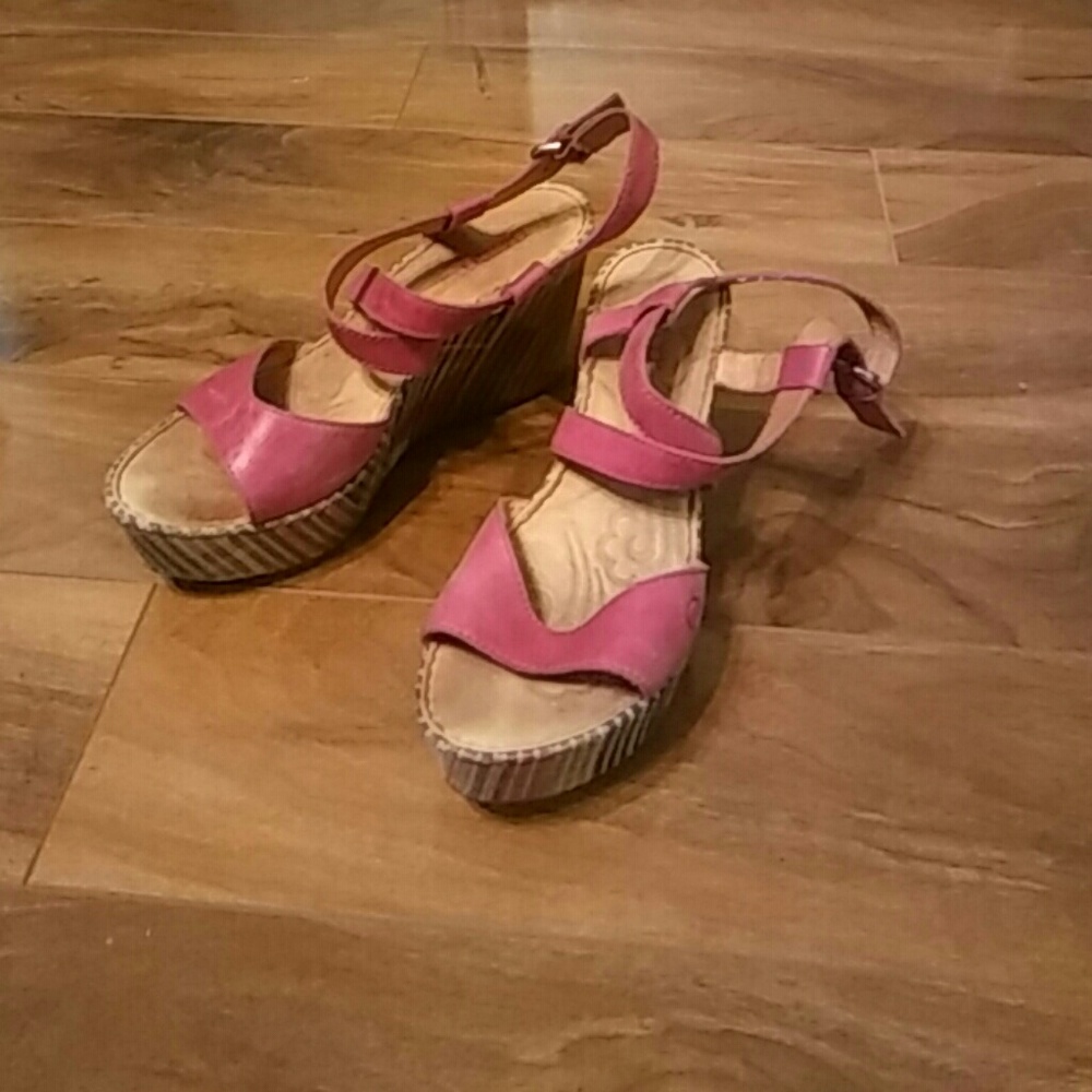 BORN SZ 8 WEDGE
