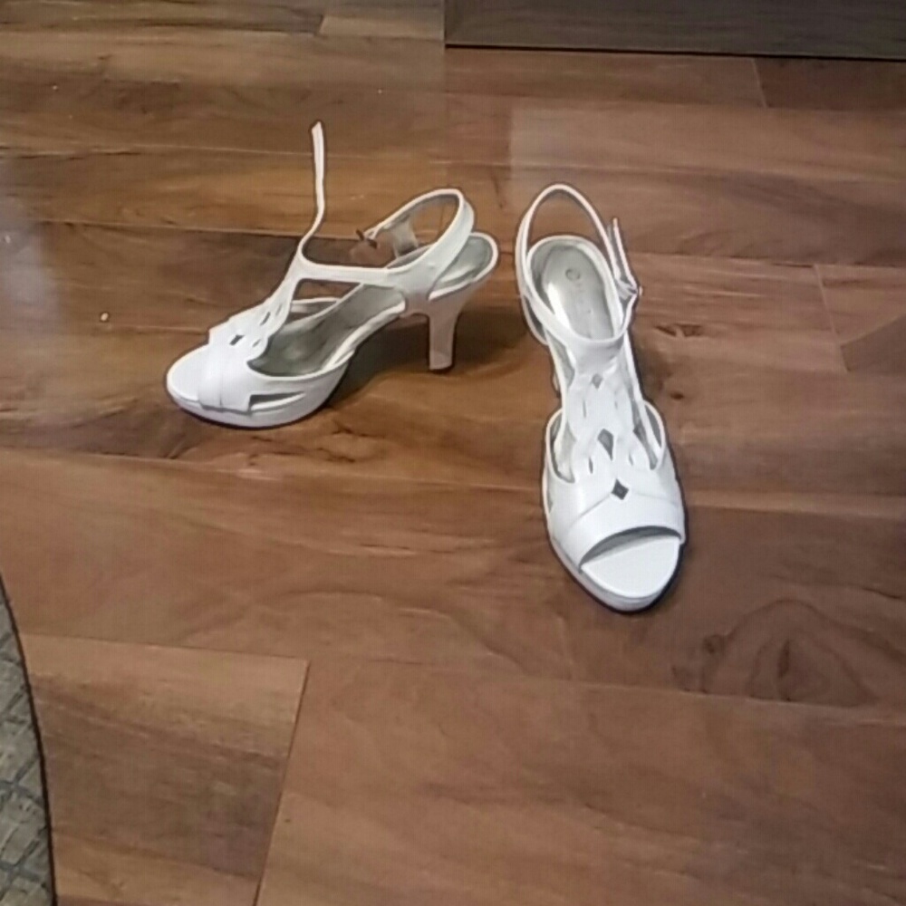 Size 7 1/2 WHITE WEDGES