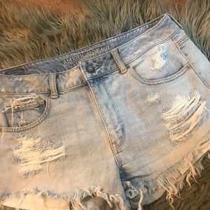 Hi waisted American Eagle shorts size 12