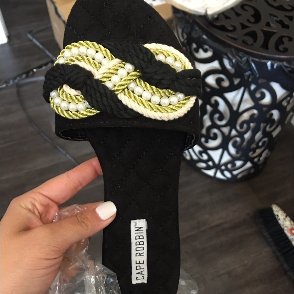 Black velvet sandals - Picture 2 of 2