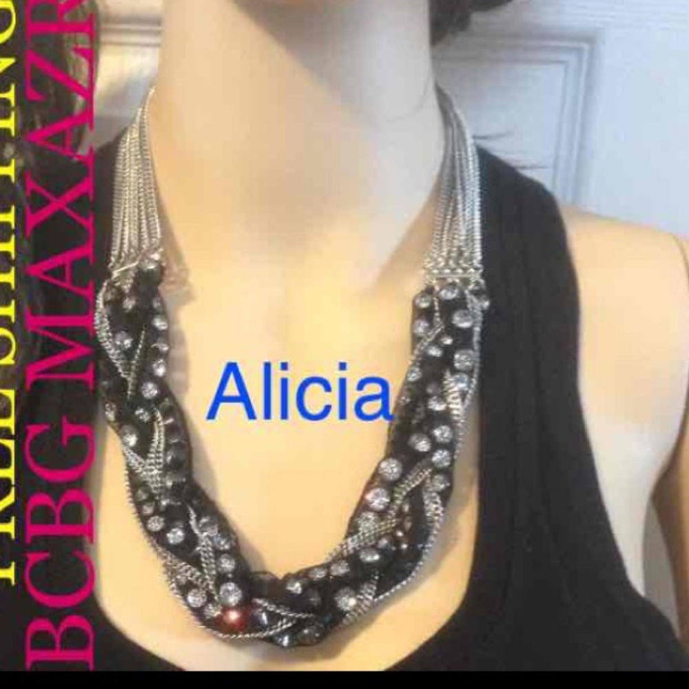 BCBG MAXAZRIA RHINESTONE MESH CHAIN NECKLACE